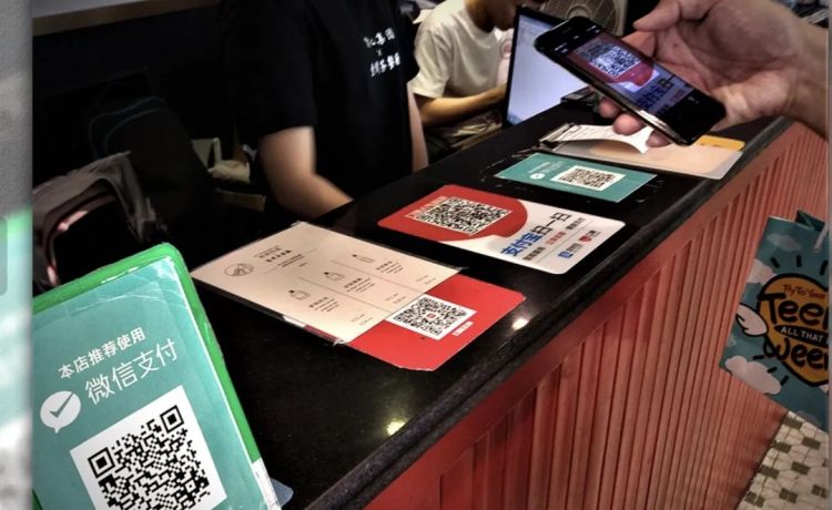 日本政府已经盯上支付宝、微信支付，说不定哪一天这两种支付方式就无法在日本使用了......