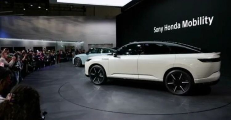 第281期:特朗普再提珍珠港?日本自卫队队员持刀闯入中国大使馆?拉布布X索尼将拍电影;索尼本田中止EV合作 | 百通板 第281期:特朗普再提珍珠港?日本自卫队队员持刀闯入中国大使馆?拉布布X索尼将拍电影;索尼本田中止EV合作 | 百通板