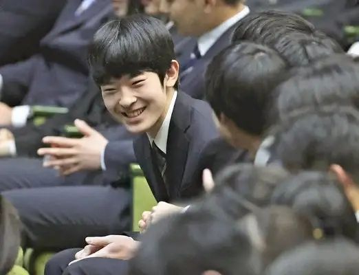 一年拿1亿多日元,日本皇室竟直呼不够用?竟连内部人士都不知道钱花哪儿了…日网:以为钱很好赚吗? 一年拿1亿多日元,日本皇室竟直呼不够用?竟连内部人士都不知道钱花哪儿了…日网:以为钱很好赚吗?