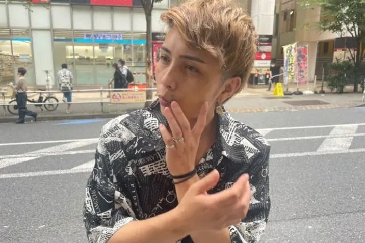 日本星二代被拘留，只因偷了便利店的三明治？不仅做过女优，还把母亲遗产花光，日本网友竟怜悯？