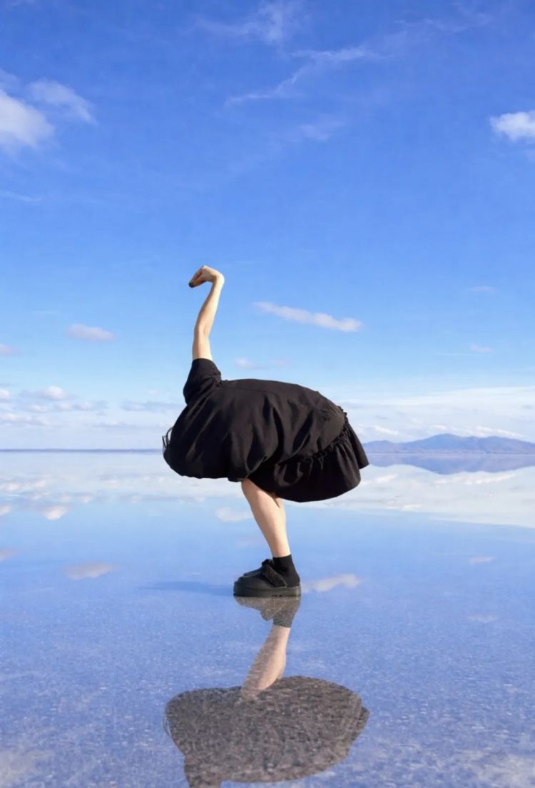 第282期：东京万人集会抗议高市早苗修宪？自卫队军官闯入中国大使馆；日本或于4月实现学校免费供餐？内田有纪X柏原崇秘密完婚？| 百通板