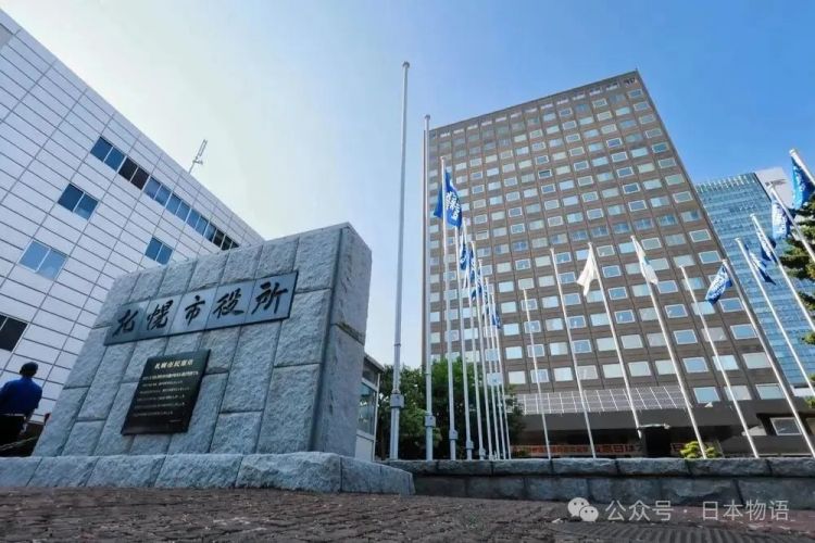 日本消防员未经许可在风俗店兼职！3年赚270万，多次举报后下场曝光