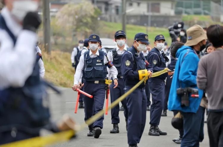 第284期：东京又发钱了？京都11岁男童遗体发现 其父涉嫌抛尸？藤井风首登科切拉；是枝裕和再入围戛纳 | 百通板