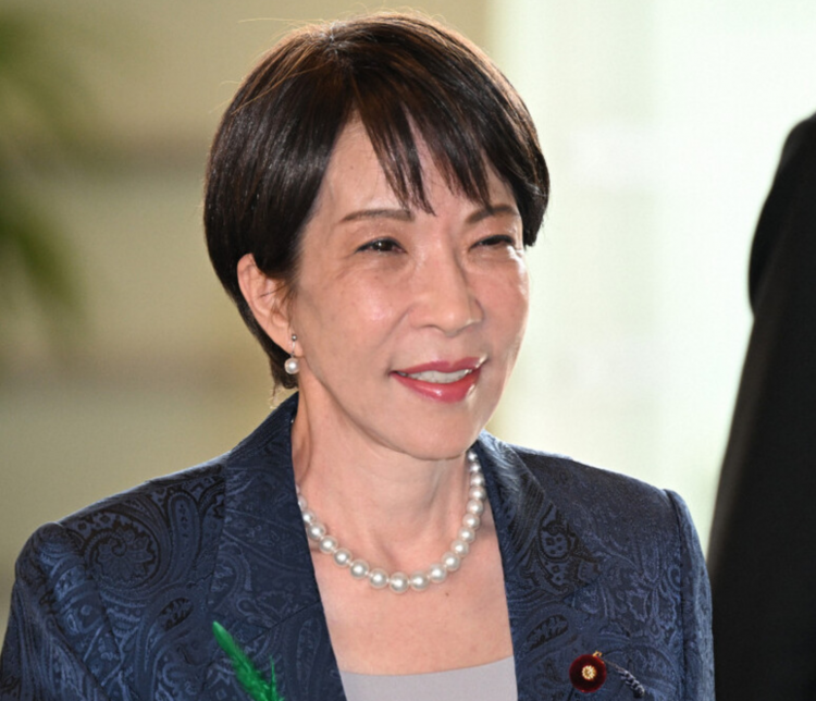 高市内阁支持率跌至53%创新低 连续两月下滑引关注 