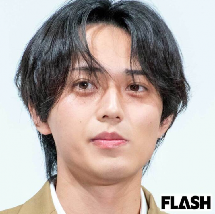 永濑廉参加婚礼因着装引争议 粉丝质疑：没人提醒他吗？