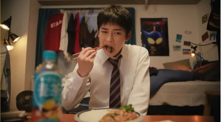 蜡笔小新真的长大了哦！日本可口可乐推出蜡笔小新真人短剧续作，日网：快把电视剧端上来吧！