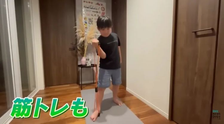 日本小孩哥才九岁就拿下国家电工证！？操作堪比老师傅，专家看了都想直发Offer！