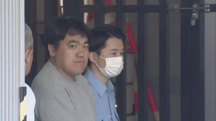 东京一禽兽教师二次被捕，竟是猥亵了孩子的水壶？！被捕时厚颜无耻袒露：“太上头了”