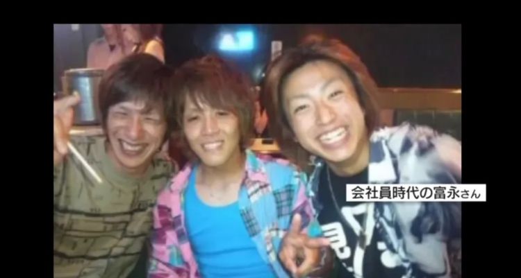 东京牛郎回家再次摇身变“牛郎”！但这次大家心甘情愿为他掏钱，并直呼：这“牛郎”太帅了！