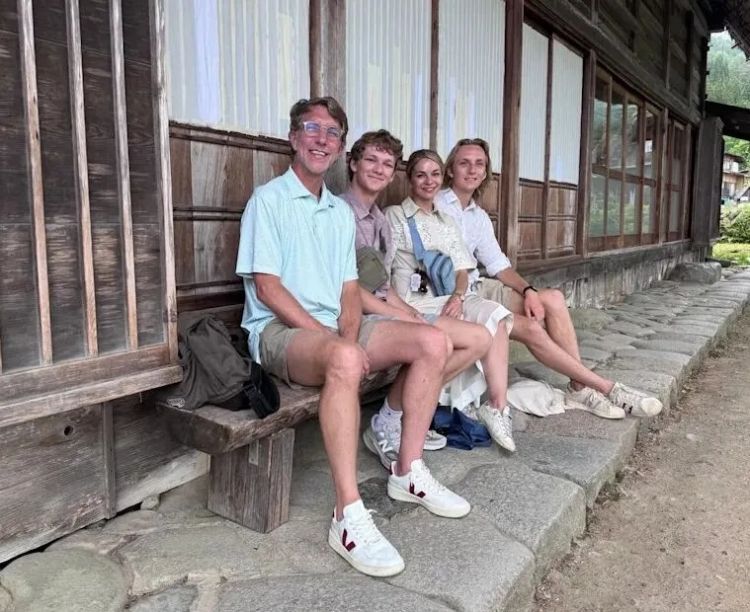 20岁美国男孩在京都失踪9天,发现时已是尸体!失踪前和亲妈大吵一架,竟是因为… 20岁美国男孩在京都失踪9天,发现时已是尸体!失踪前和亲妈大吵一架,竟是因为…