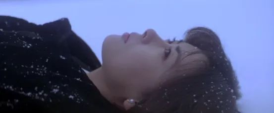 明明是纯爱大师，为什么岩井俊二比谁都“残酷”？
