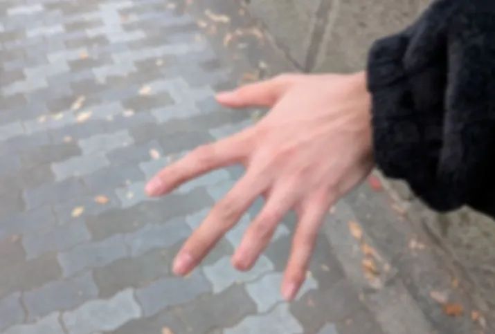 日本病娇女剪男友〇头喂狗，还亲自切下他的手指？！男子：我永远不离开你！