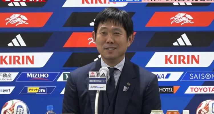 韩国“关系户”主帅搞砸世界杯，日媒吃瓜！韩媒向日本求助，森保教练憋笑：多夸夸他吧