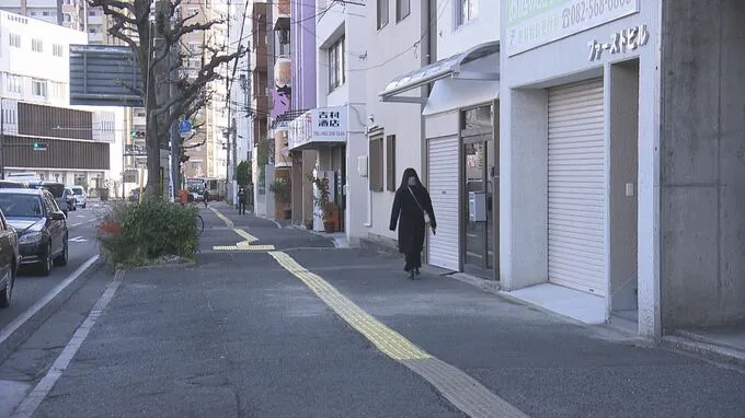 日本热心美女半夜送失忆老太回家，转头却把人骗去泰国“园区”打黑工  ？！