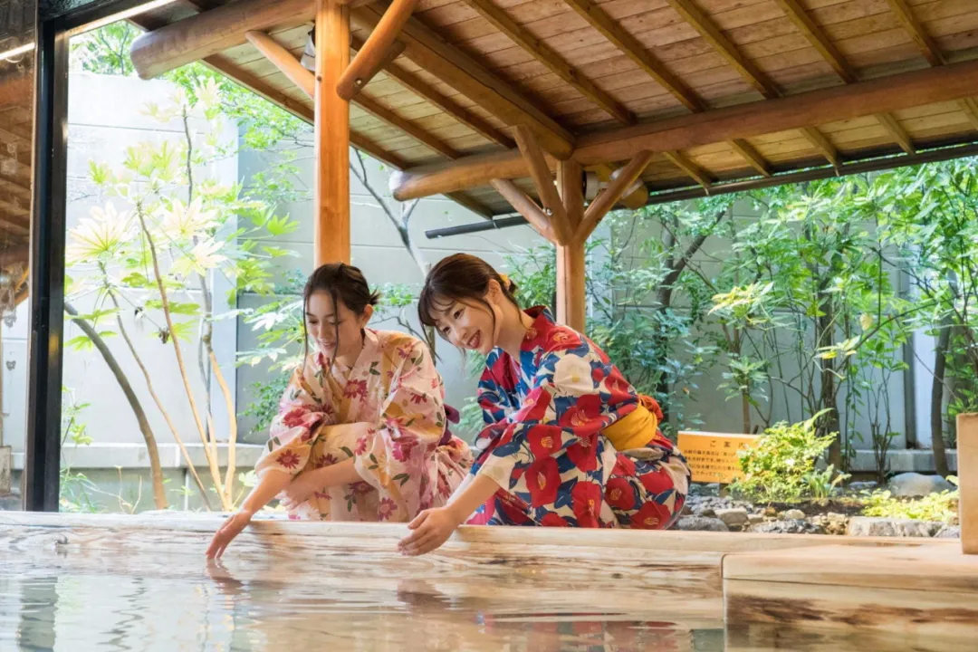 日本人为什么喜欢泡温泉？